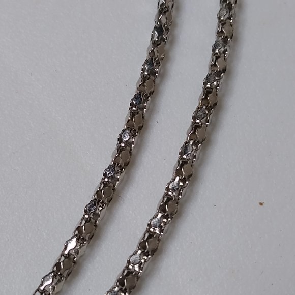 Metal Two Feather Pendant Necklace 18.5 Inches - Picture 12 of 14